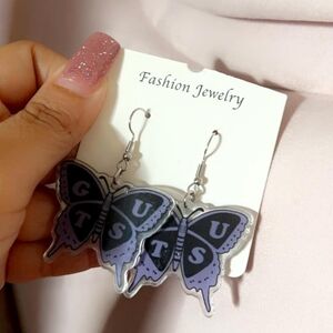 Olivia Rodrigo Guts World Tour earrings